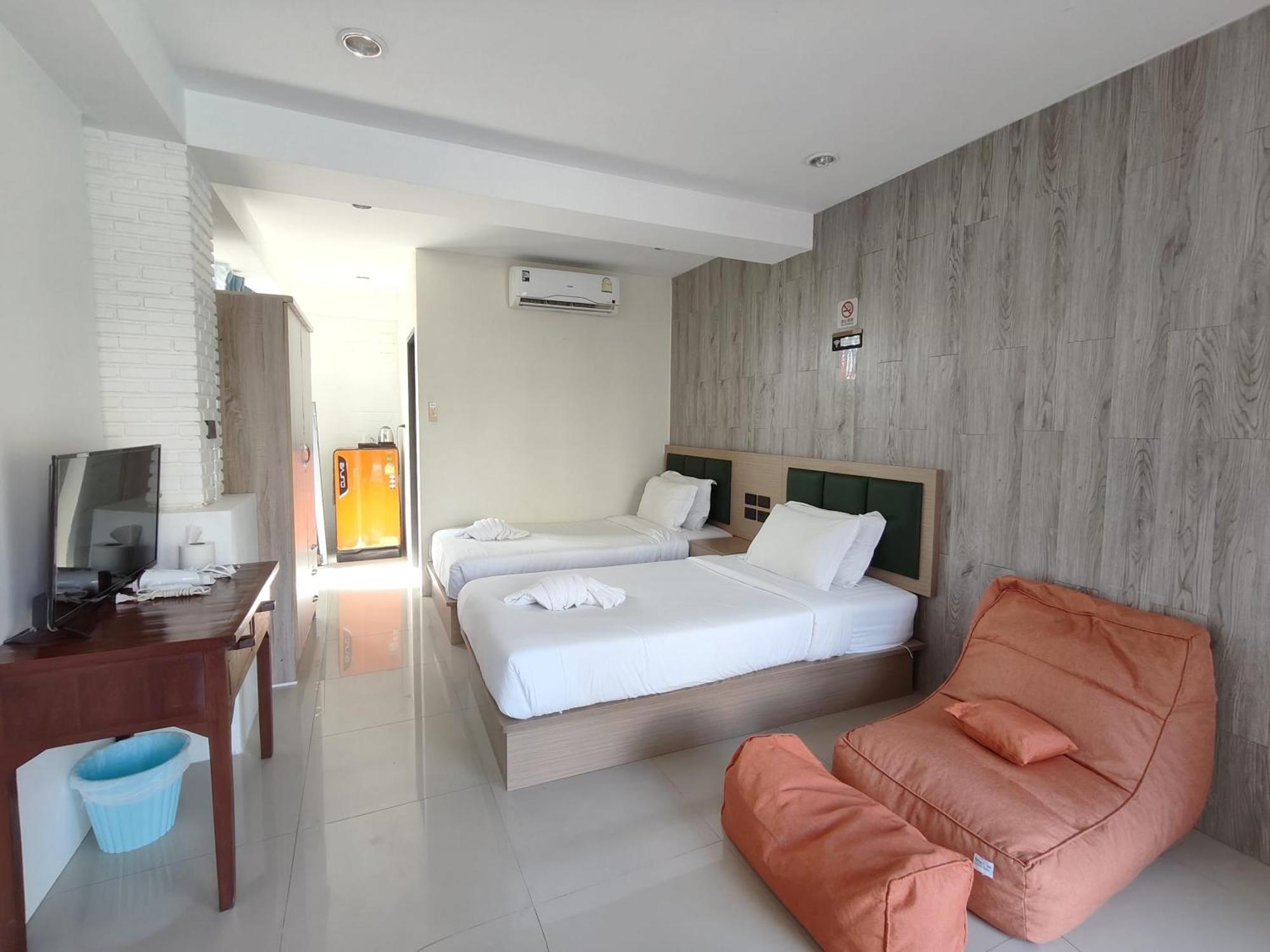 Baankasemsuk Resort 般咔 深宿 Patong Екстериор снимка