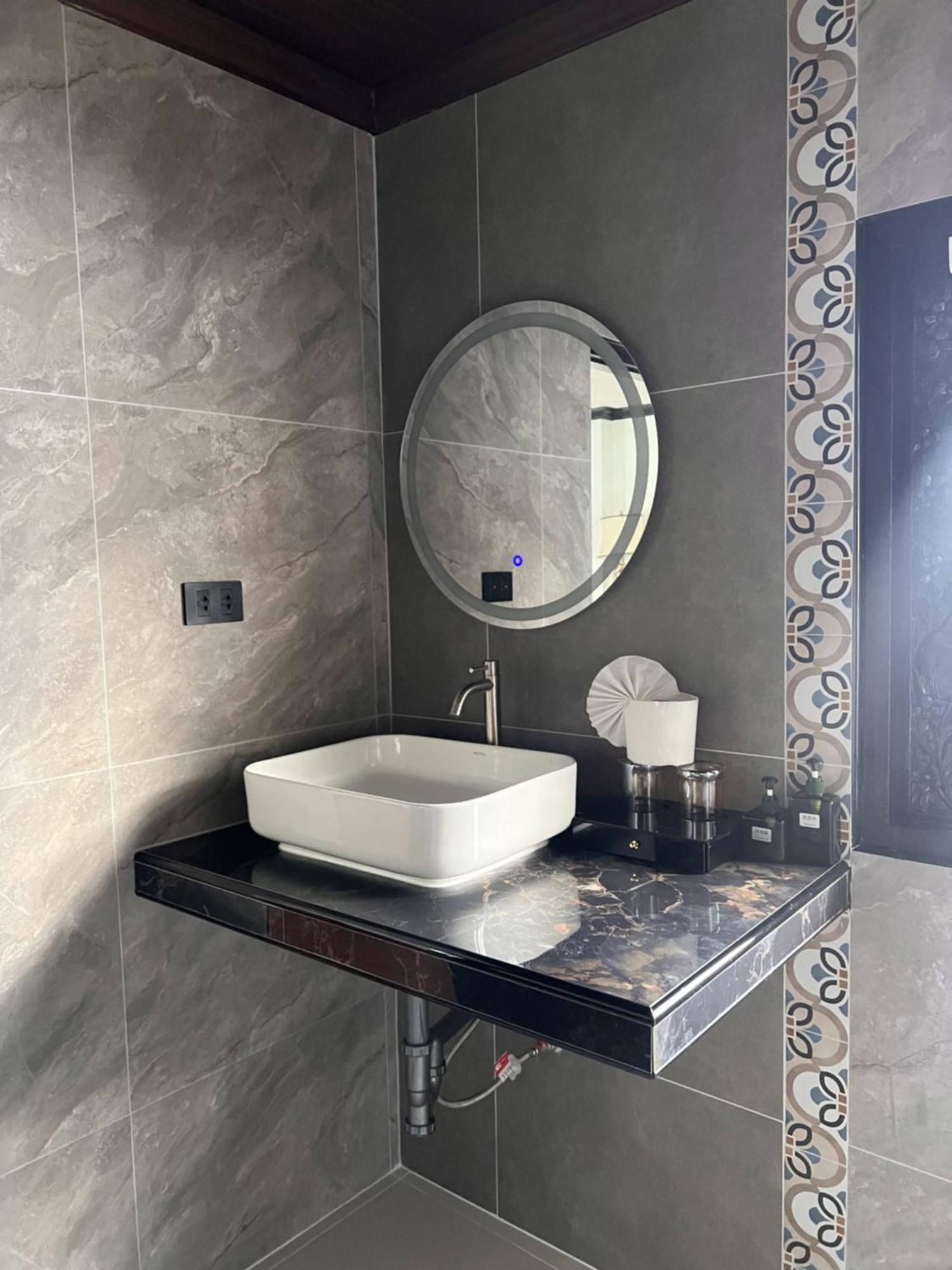 Baankasemsuk Resort 般咔 深宿 Patong Екстериор снимка