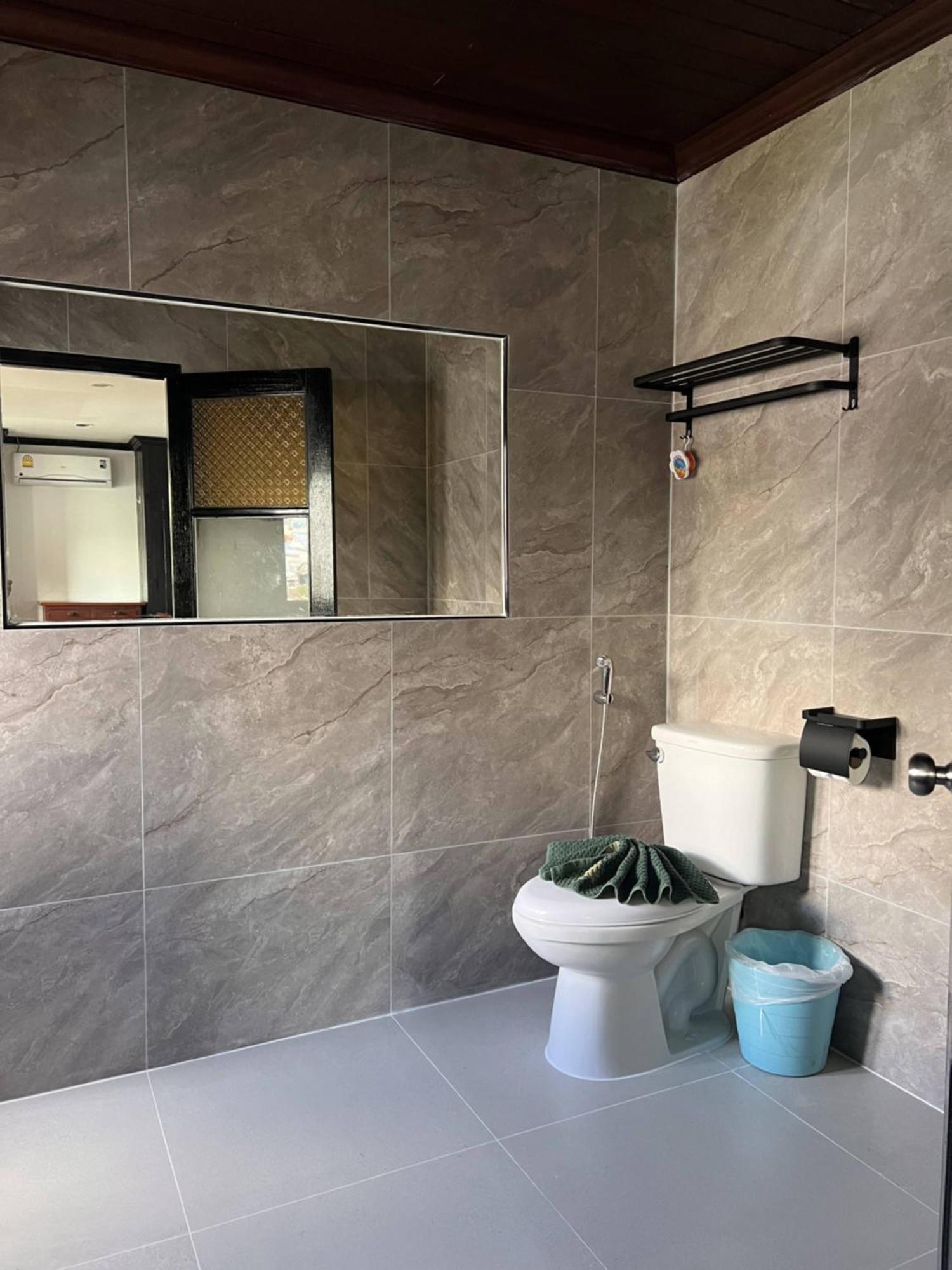 Baankasemsuk Resort 般咔 深宿 Patong Екстериор снимка