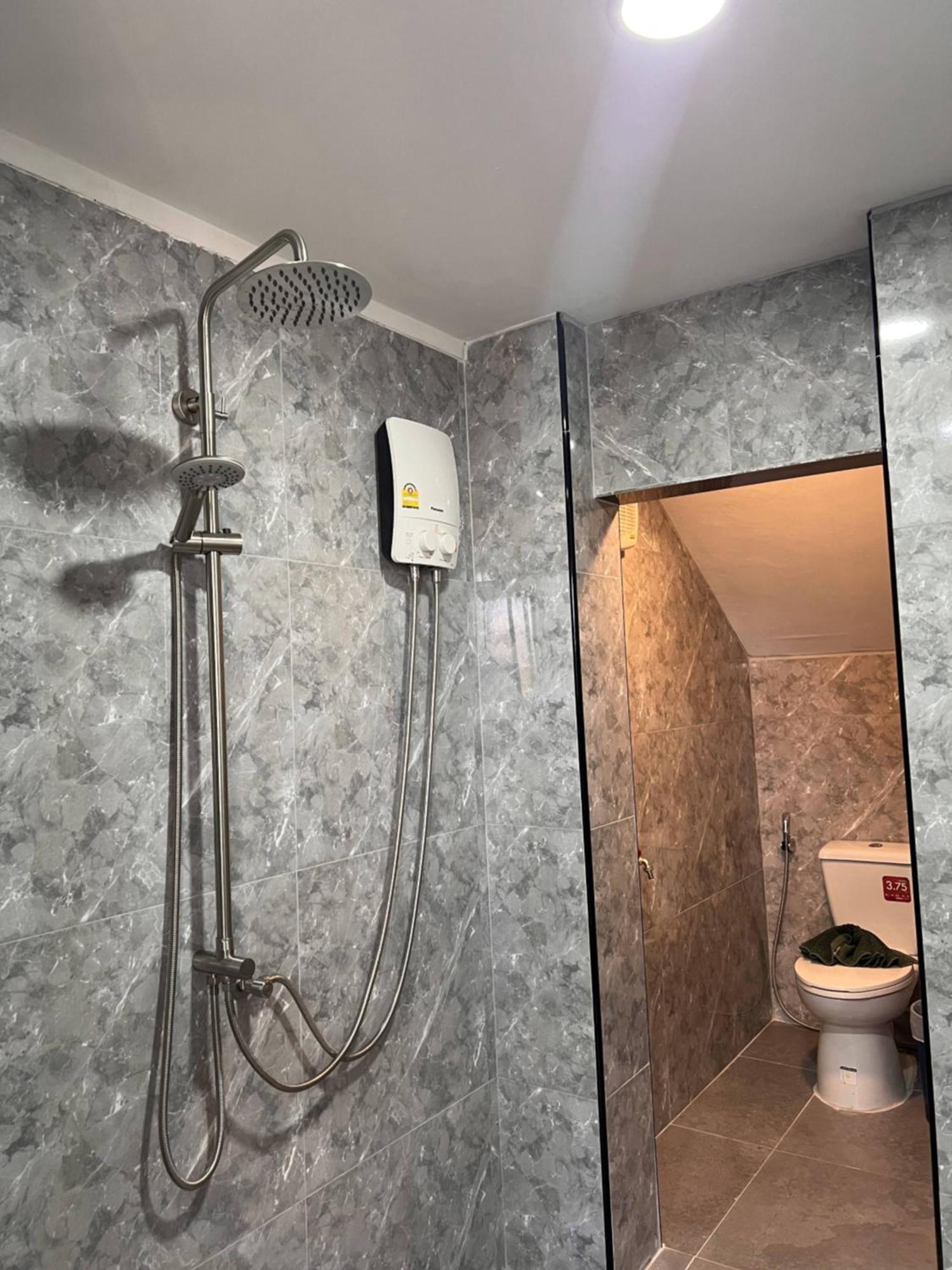 Baankasemsuk Resort 般咔 深宿 Patong Екстериор снимка